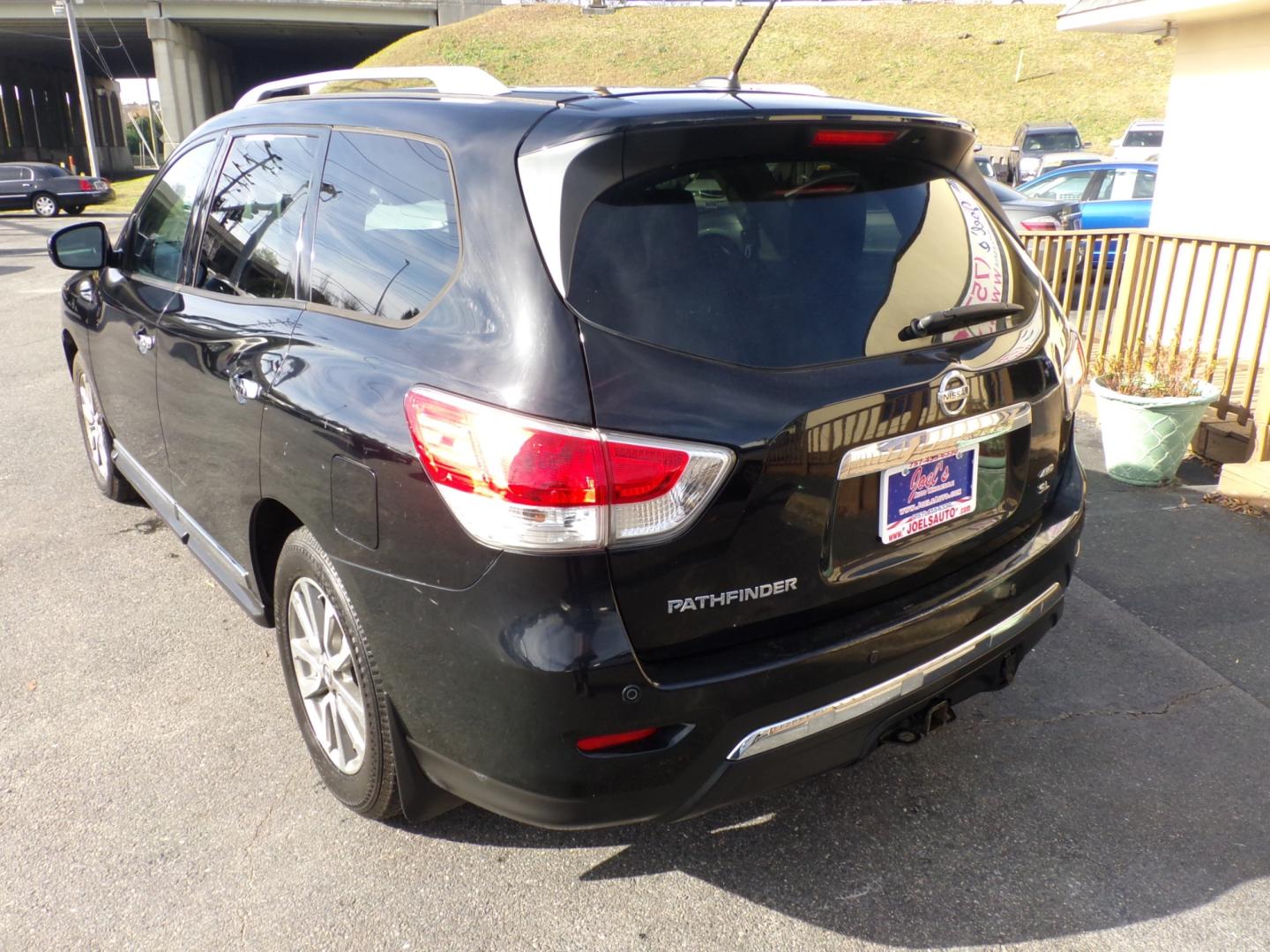 2013 Black Nissan Pathfinder (5N1AR2MM9DC) , located at 5700 Curlew Drive, Norfolk, VA, 23502, (757) 455-6330, 36.841885, -76.209412 - Photo#13